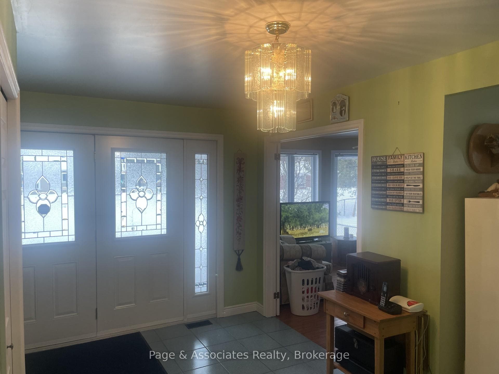 364 King Street photo 8