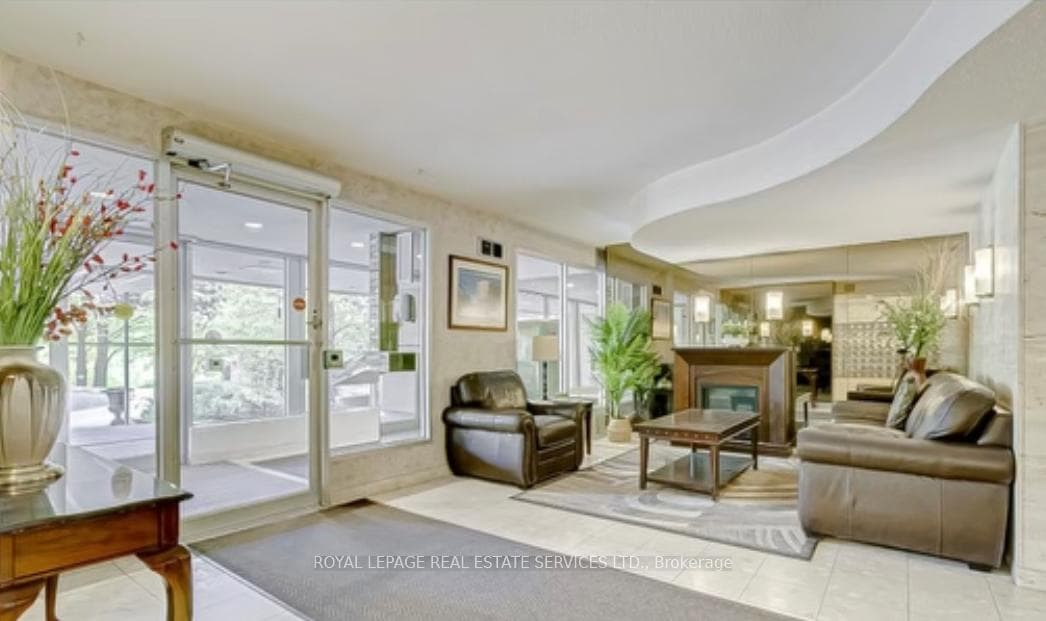 3100 Kirwin Avenue Unit 2706 photo 21