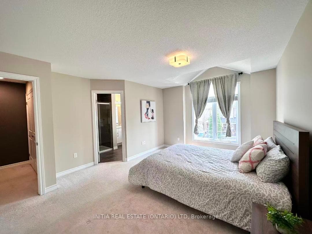 1010 Fanshawe Park Road Unit 31 photo 12