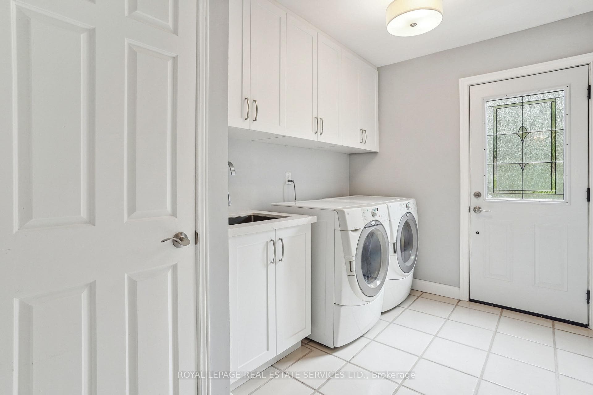 465 Golden Meadow Trail photo 17