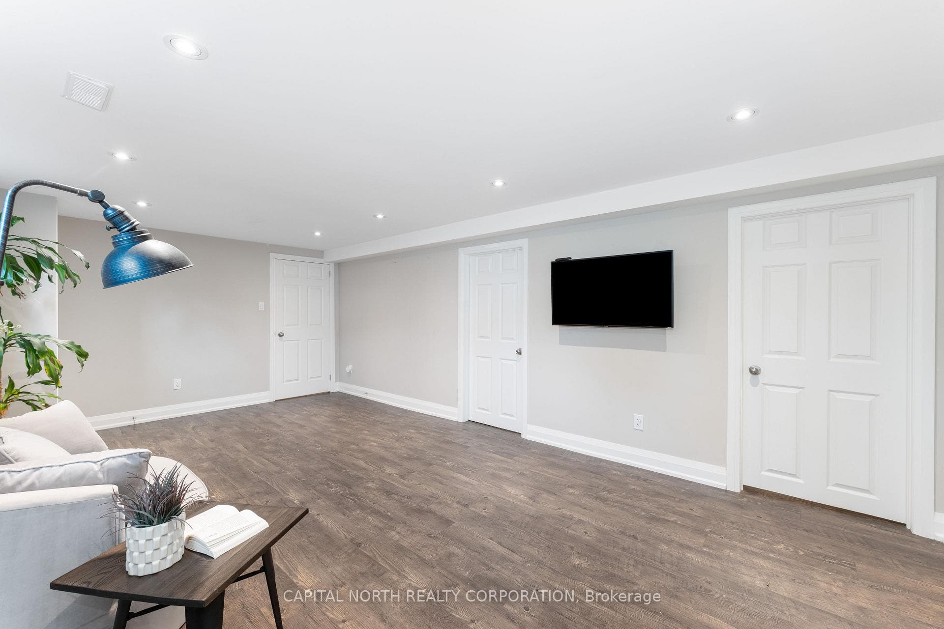 315 Bennet Drive photo 25