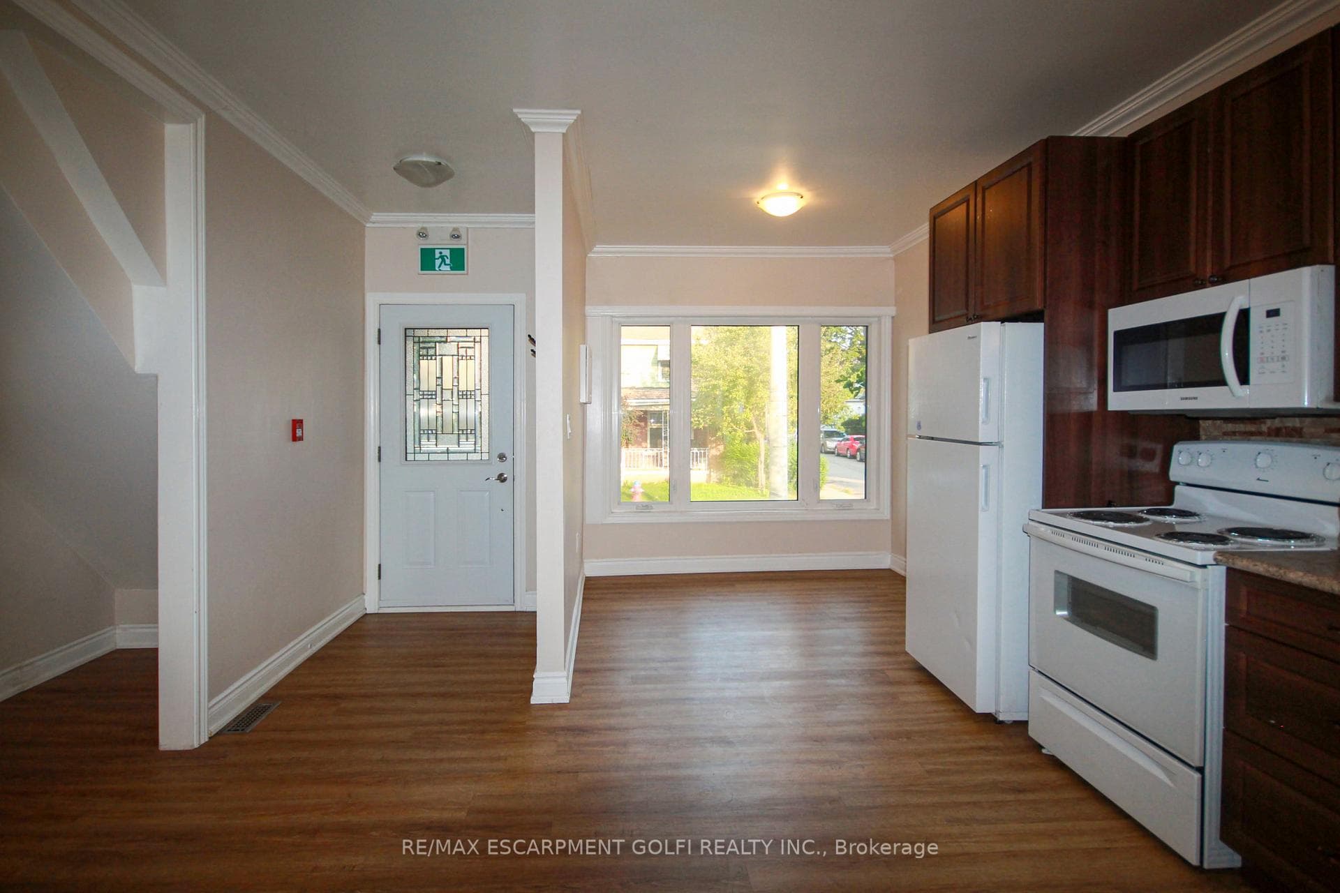 52 Cedar Avenue photo 26