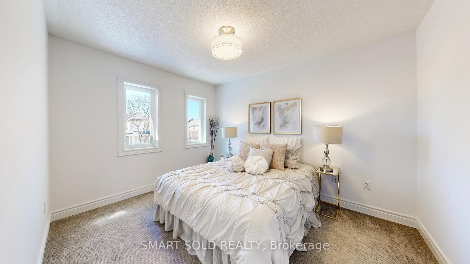 3 Manorwood Drive photo 28