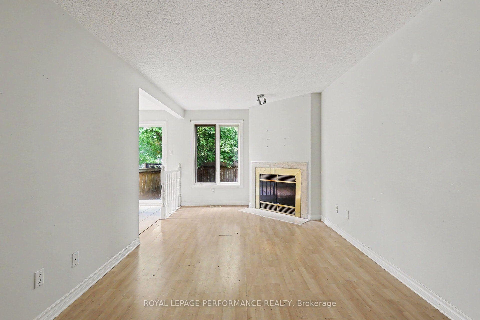 8 Southport Drive photo 7