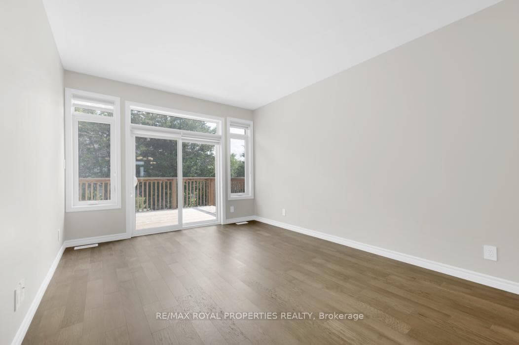24 Athabaska Drive photo 10
