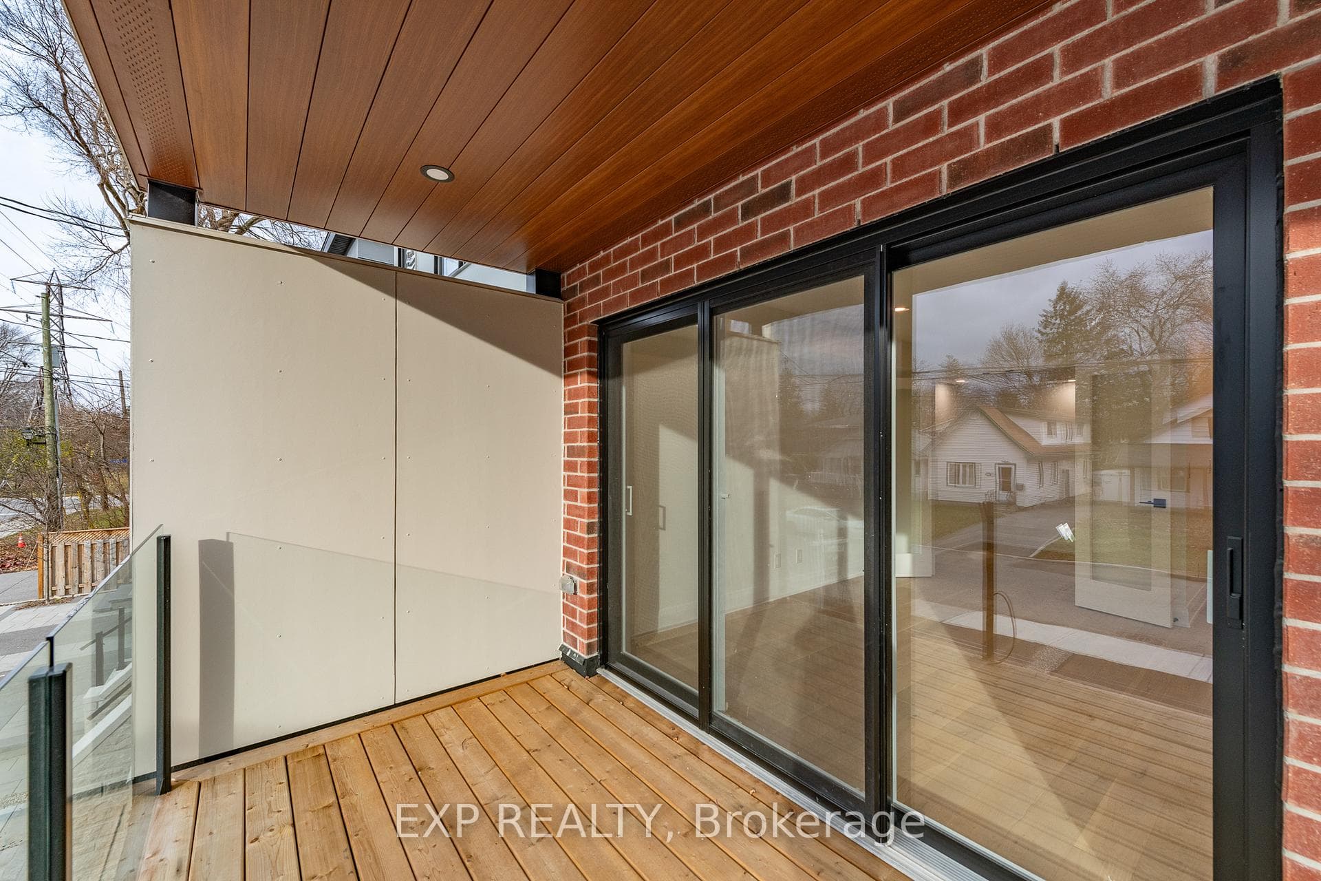 533 BROADHEAD Avenue Unit A photo 9