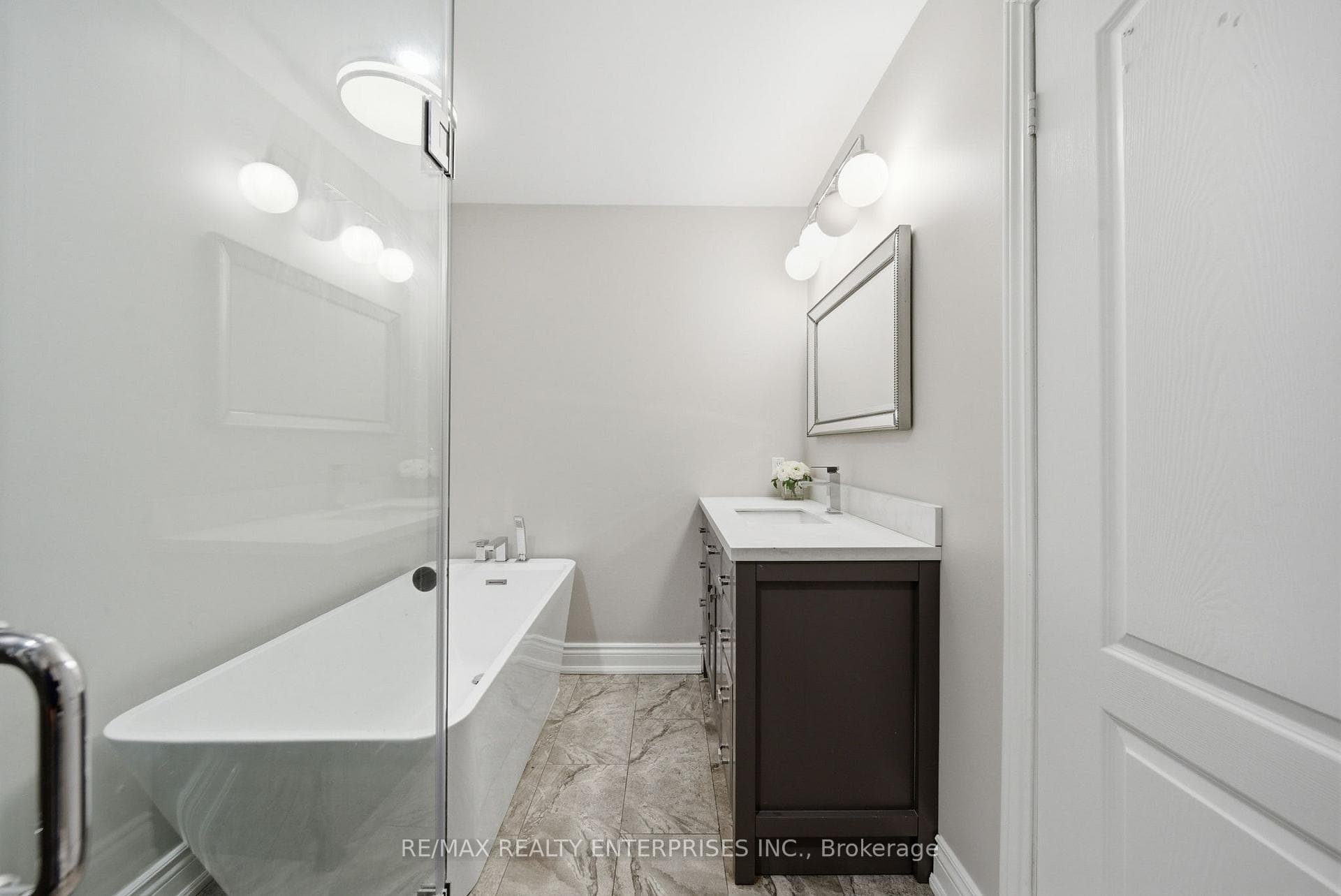 6930 Elliott Parliament Street photo 21
