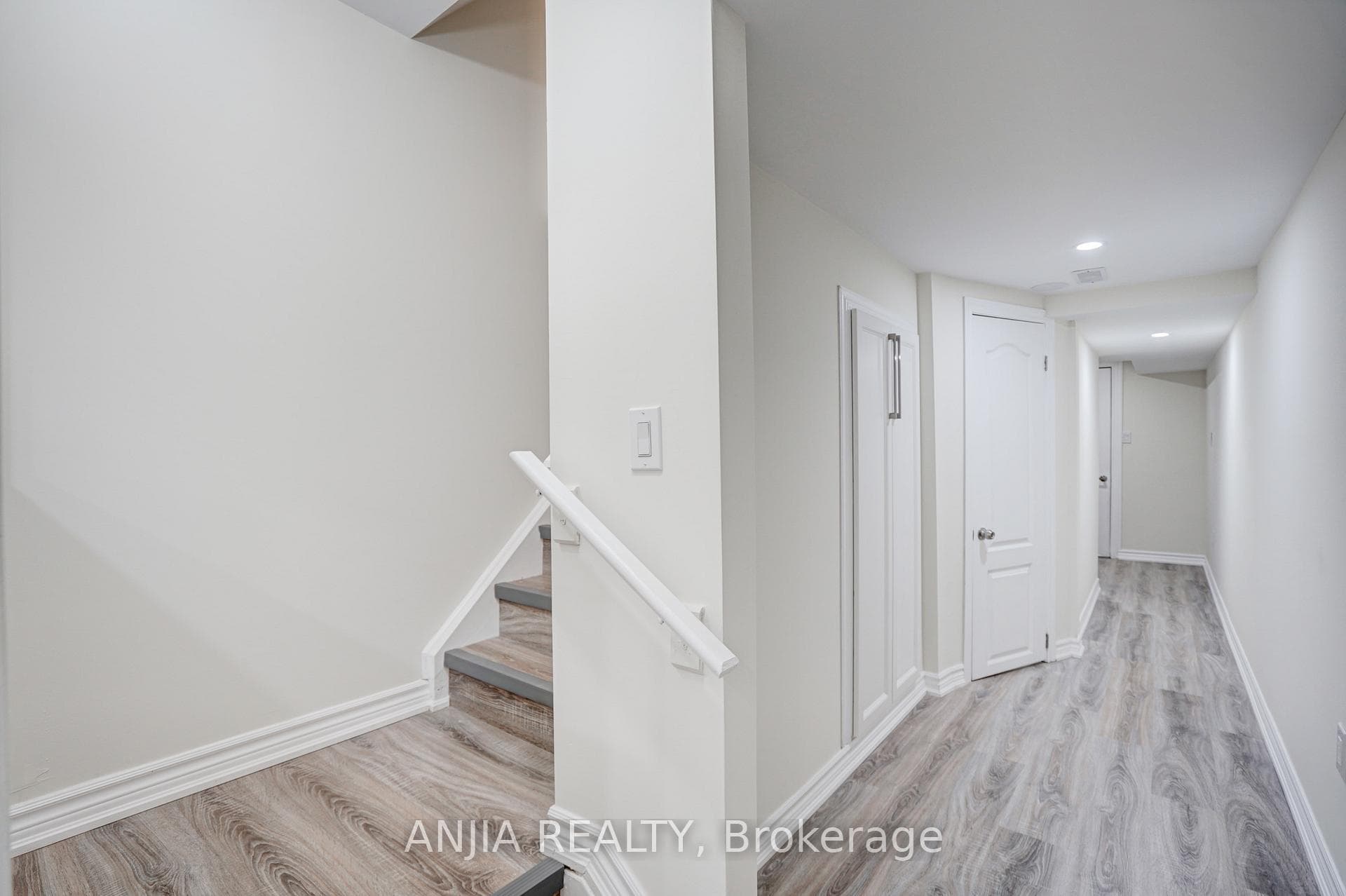 25 Collier Crescent photo 29