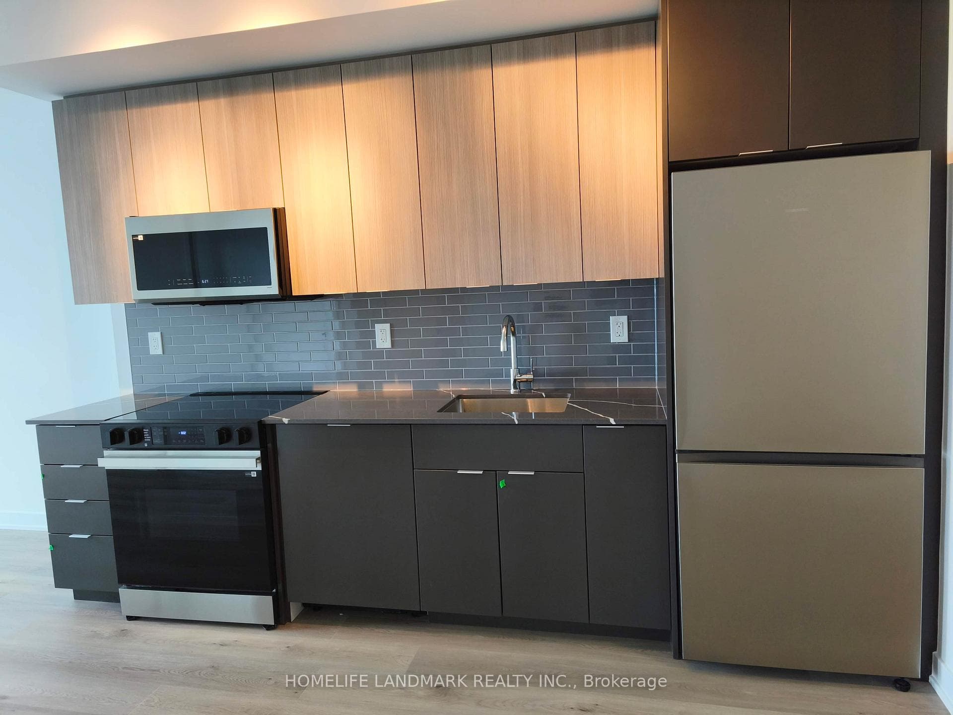 2075 Lakeshore Road Unit 2205 photo 4