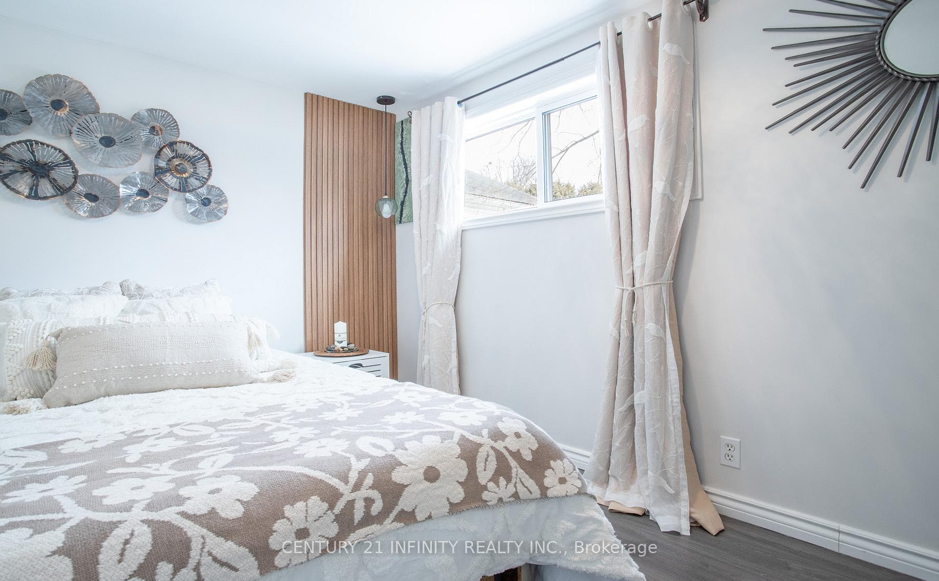 373 Grandview Street photo 19