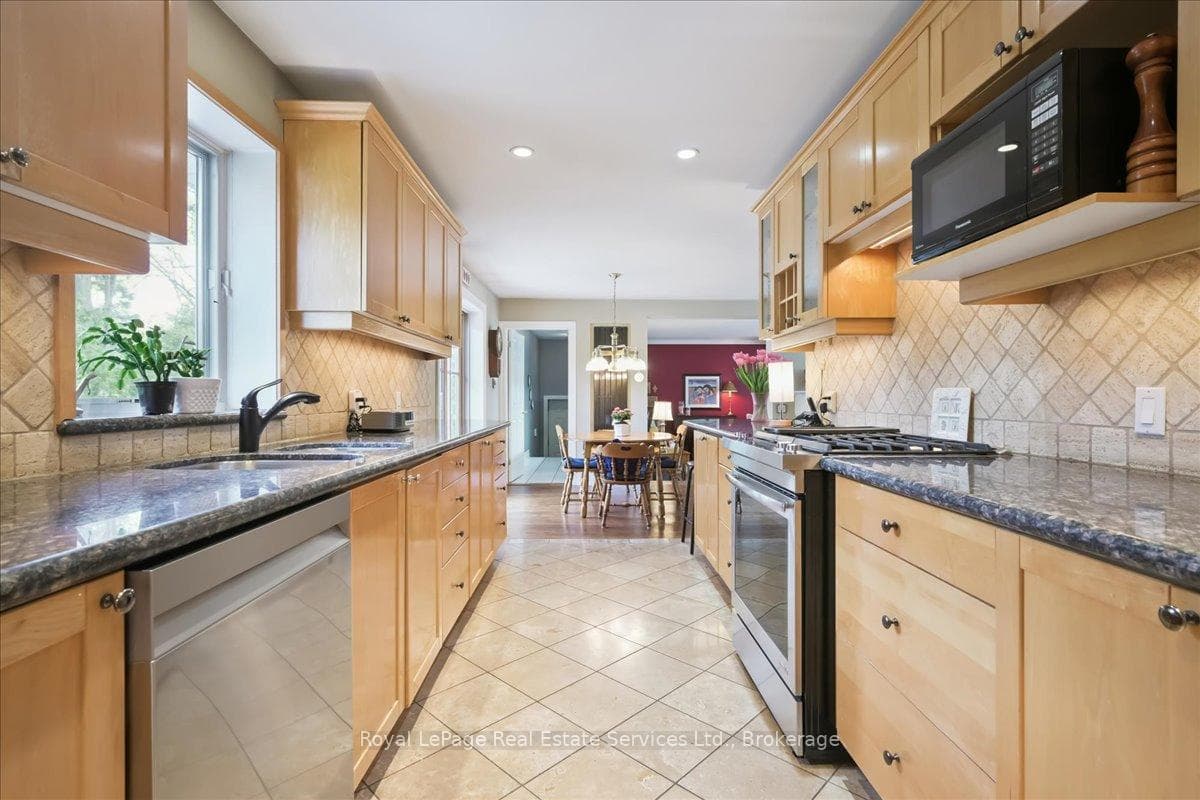 281 Pinehurst Drive photo 19