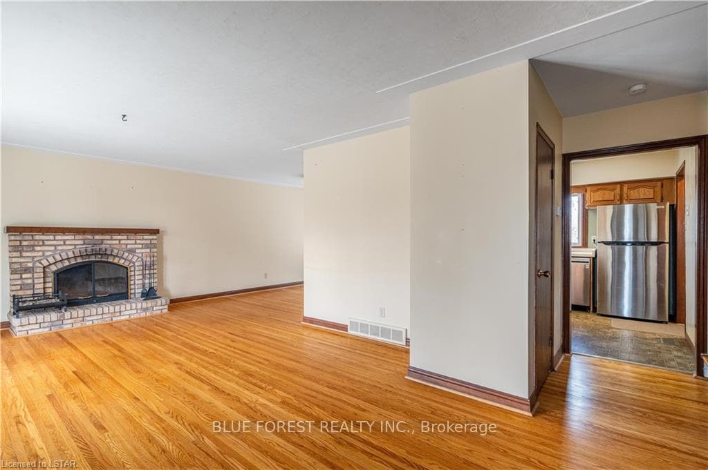 499 PALMTREE Avenue photo 11