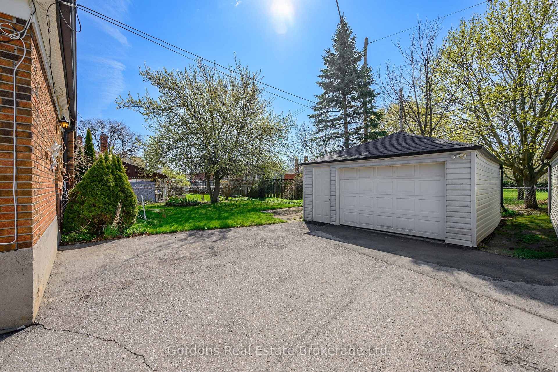 705 Bellaire Street photo 44