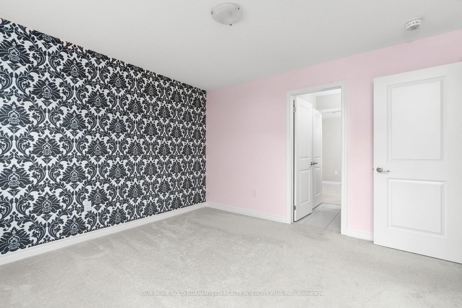 2061 Webster Boulevard photo 16
