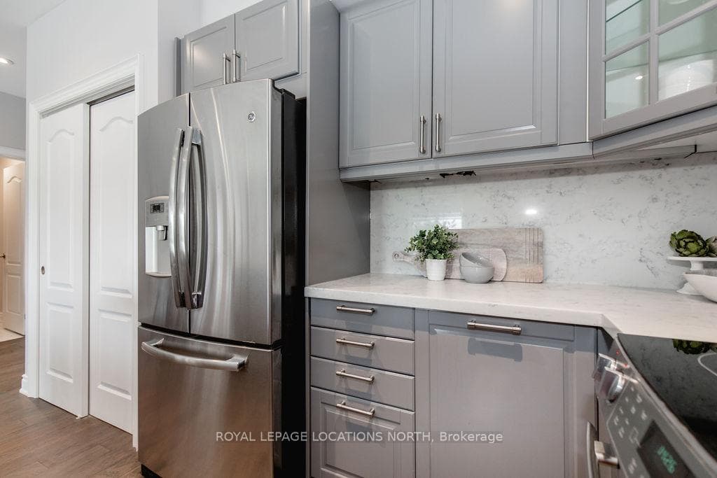 44 Ferndale Drive Unit 406 photo 13