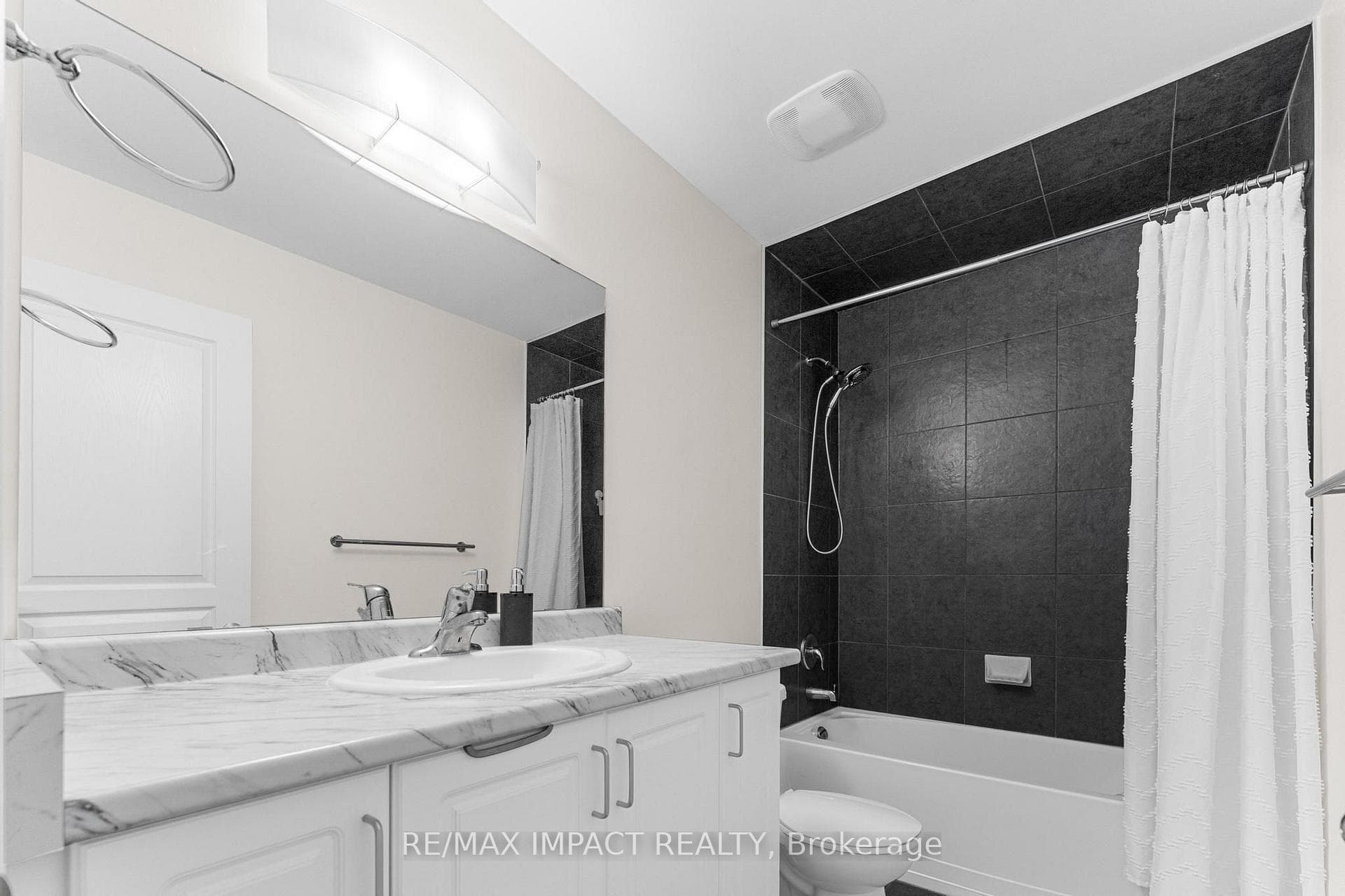 5084 Alyssa Drive photo 29