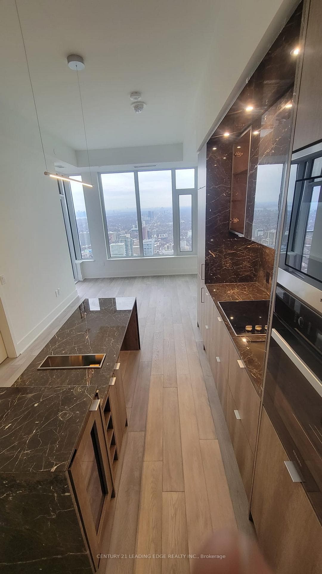 11 Yorkville Avenue Unit 5801 photo 9