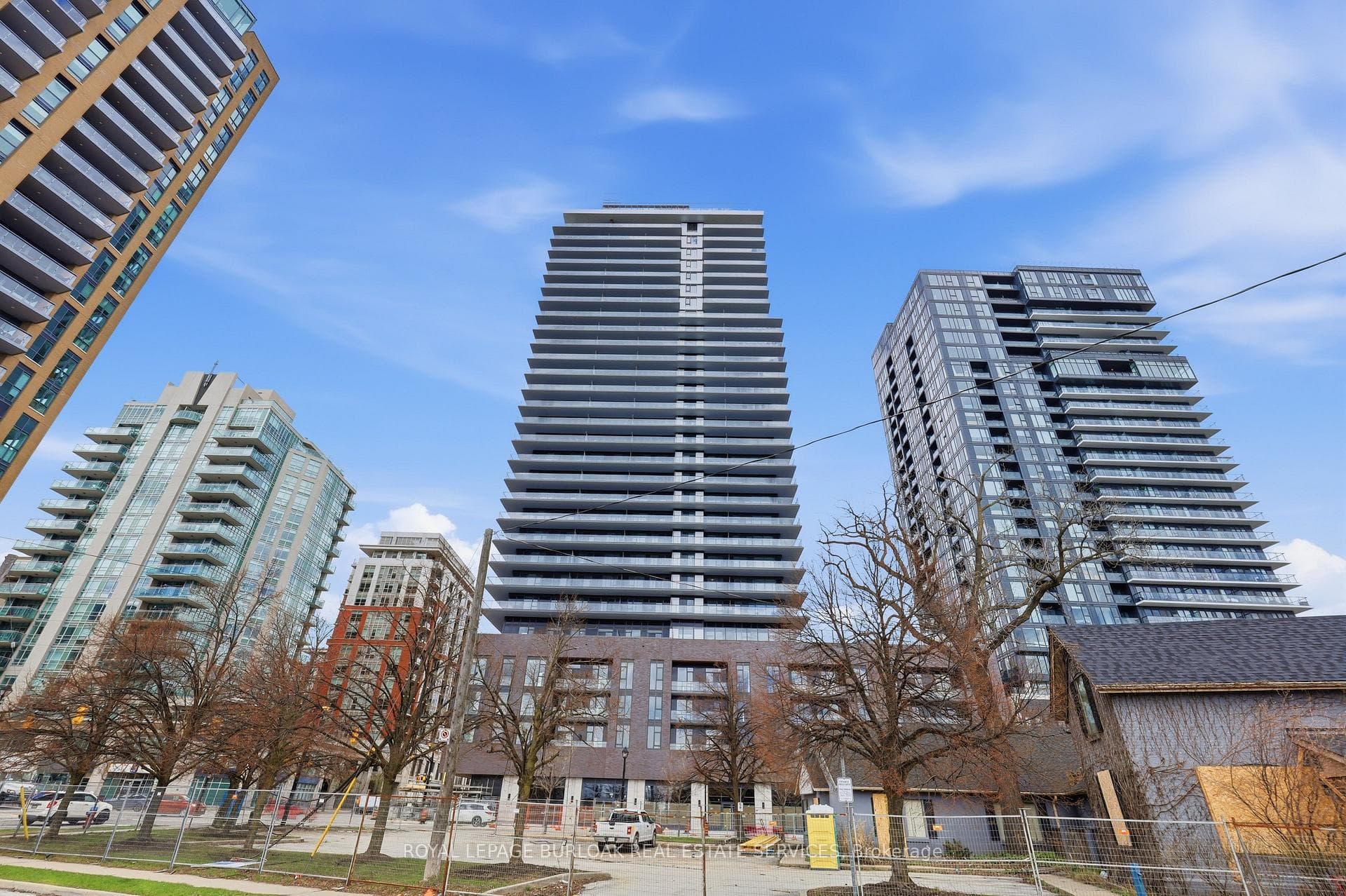 2075 Lakeshore Road Unit 609 photo 17