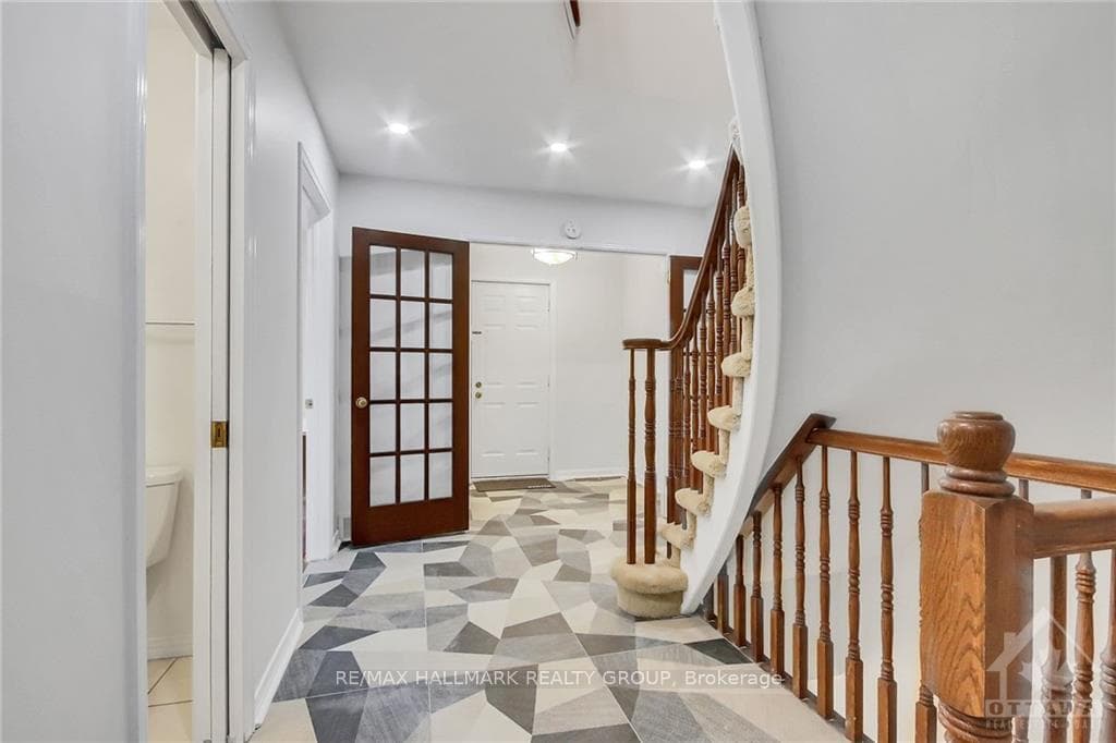 55 FIFESHIRE Crescent photo 3