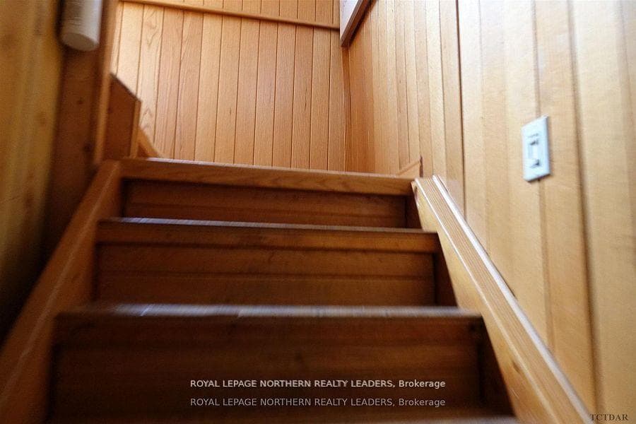 1065 Leclair Avenue photo 11