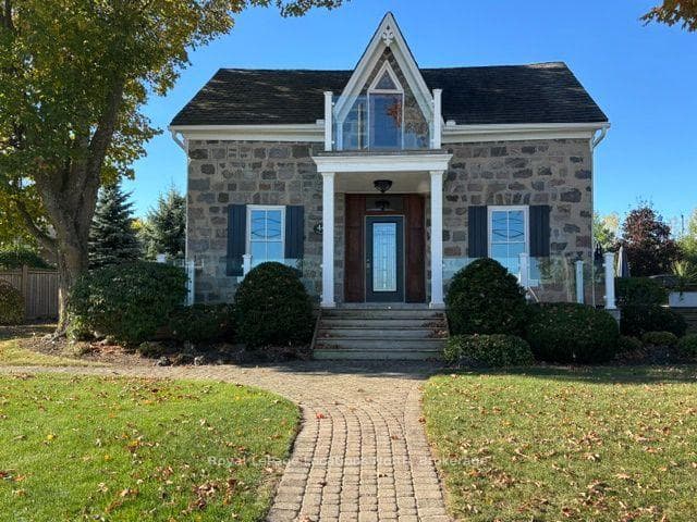 448 Grandview Drive photo 16
