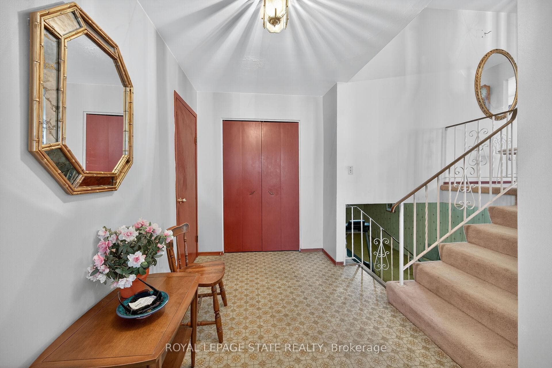 332 King Street photo 8