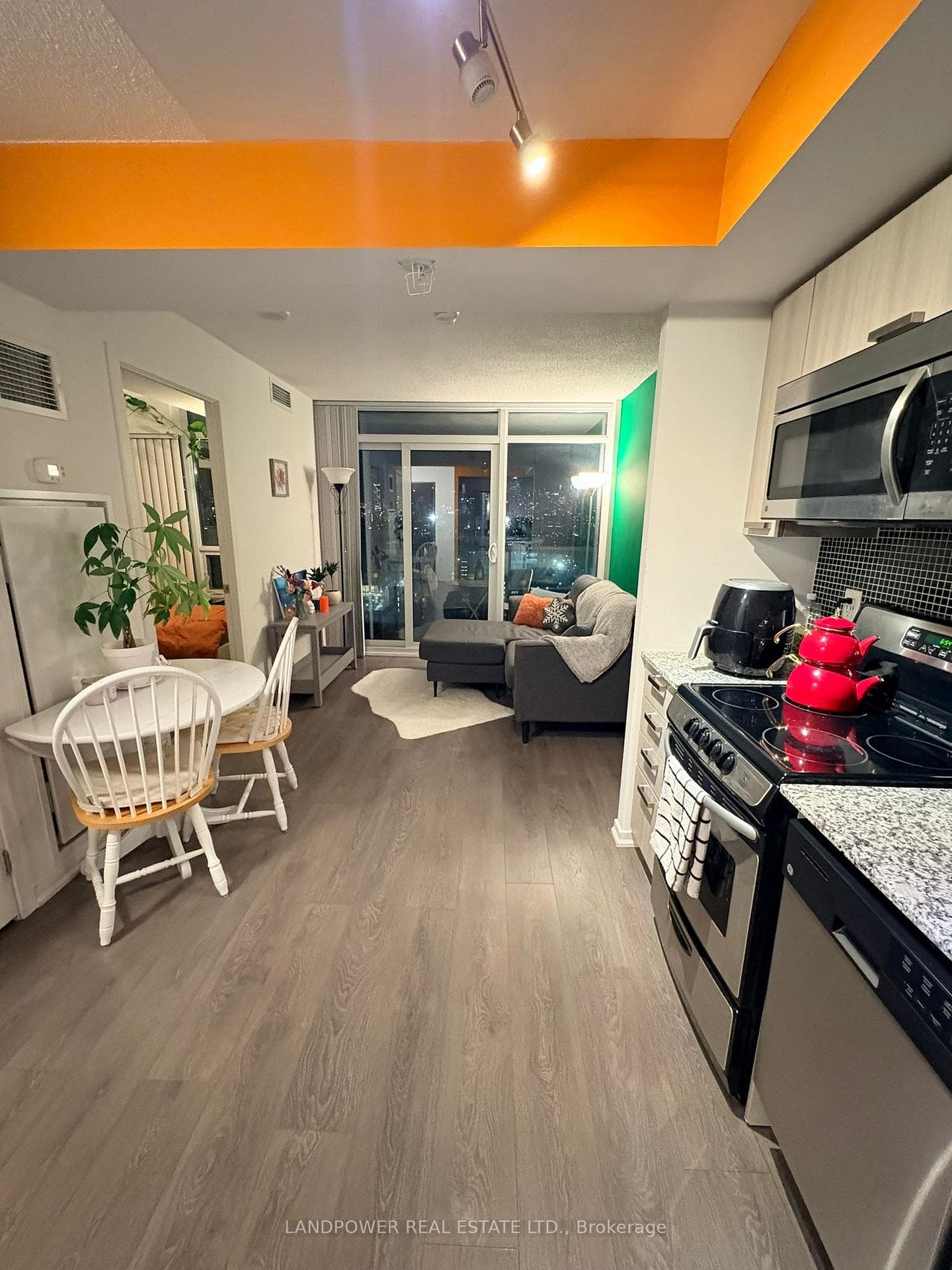 36 Lisgar Street Unit 2216E photo 12