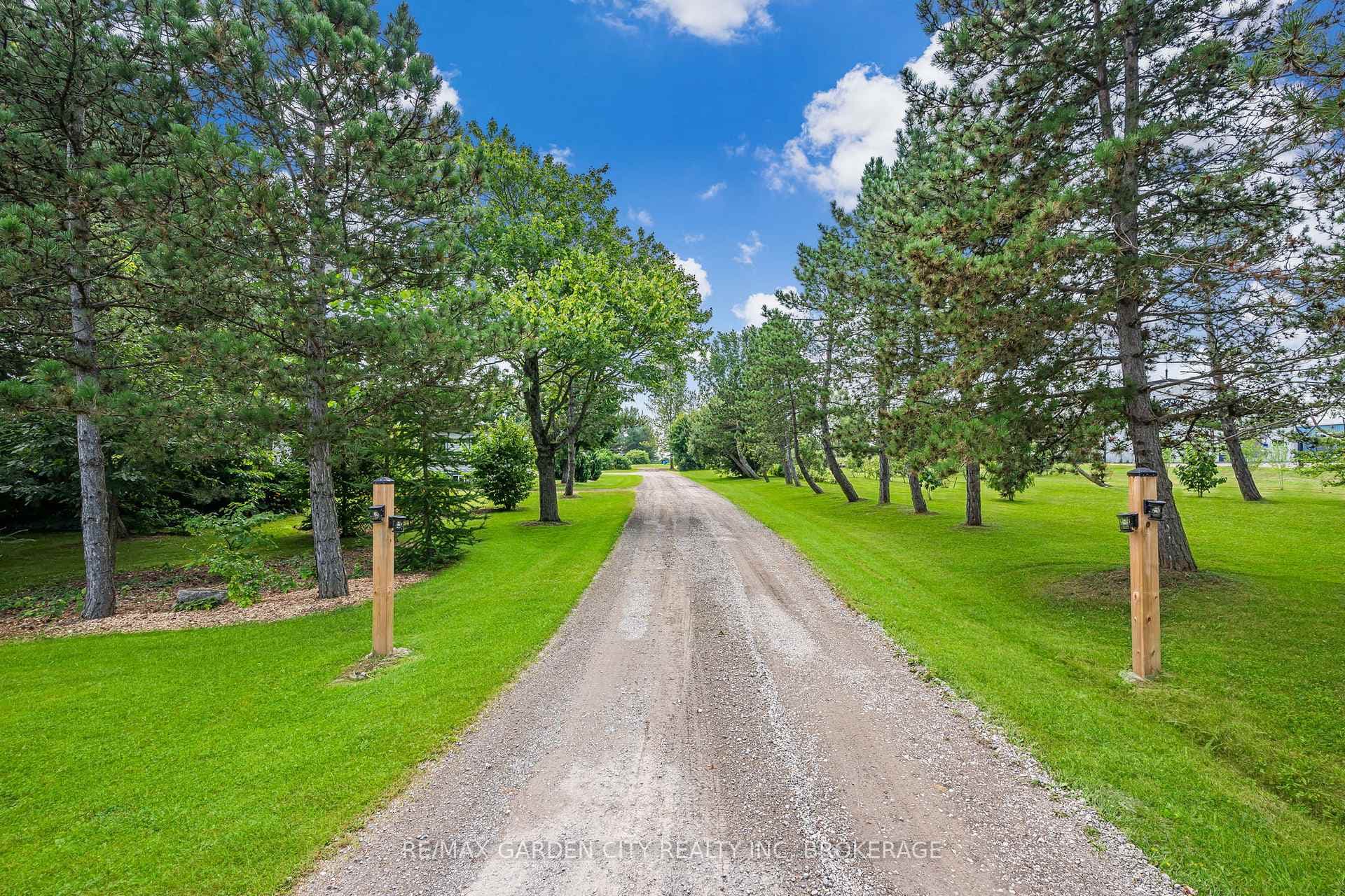 444 Webber Road photo 7