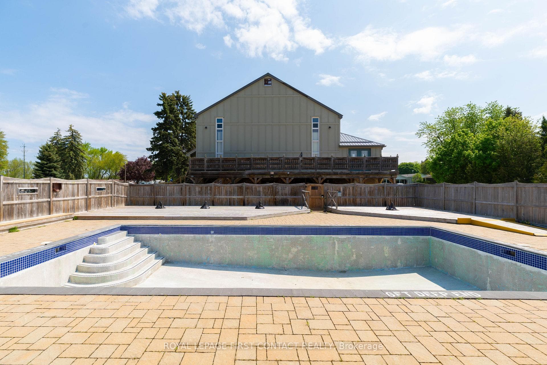 74 Linden Lane photo 31