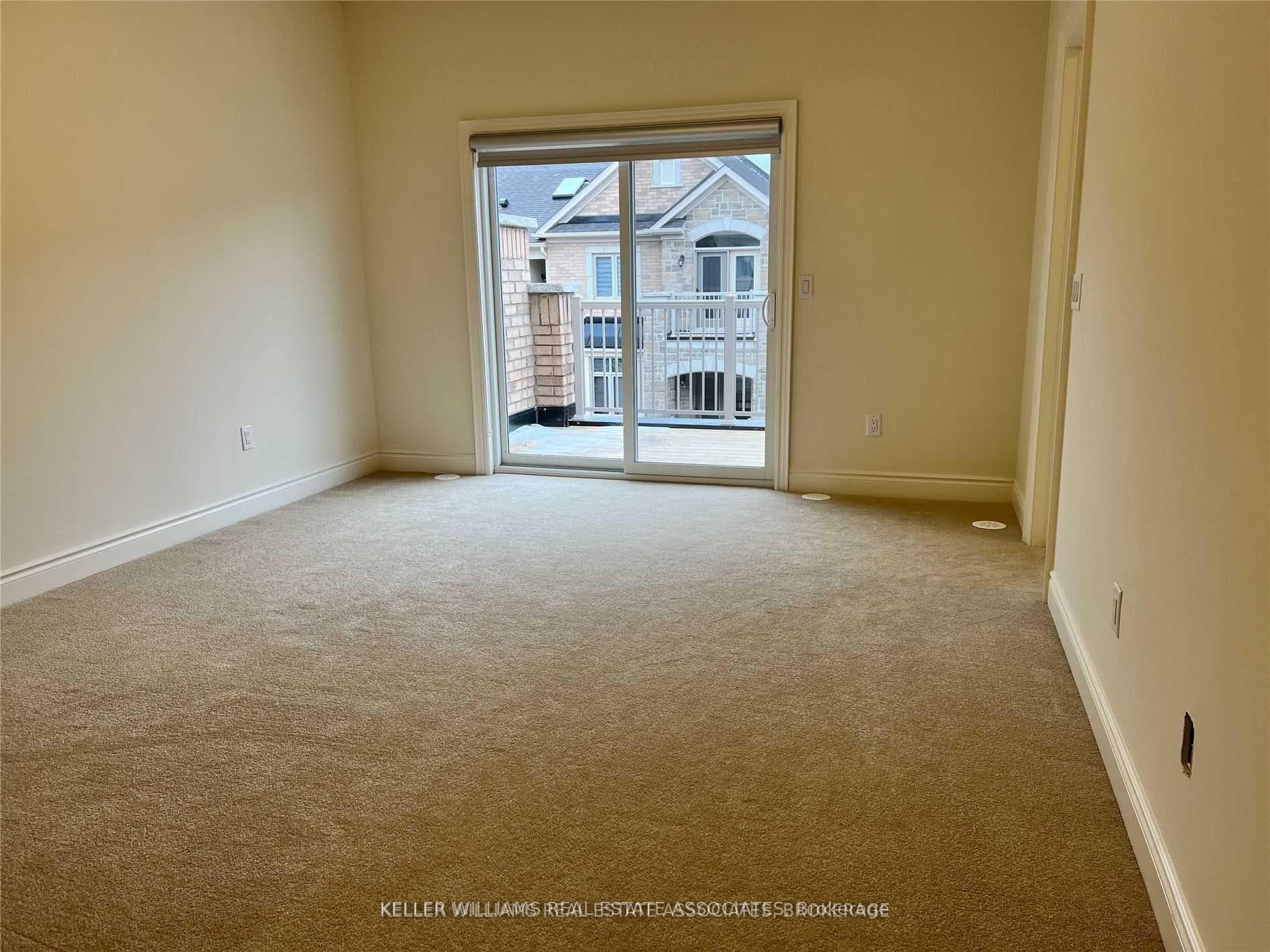 507 Dundas Street photo 15