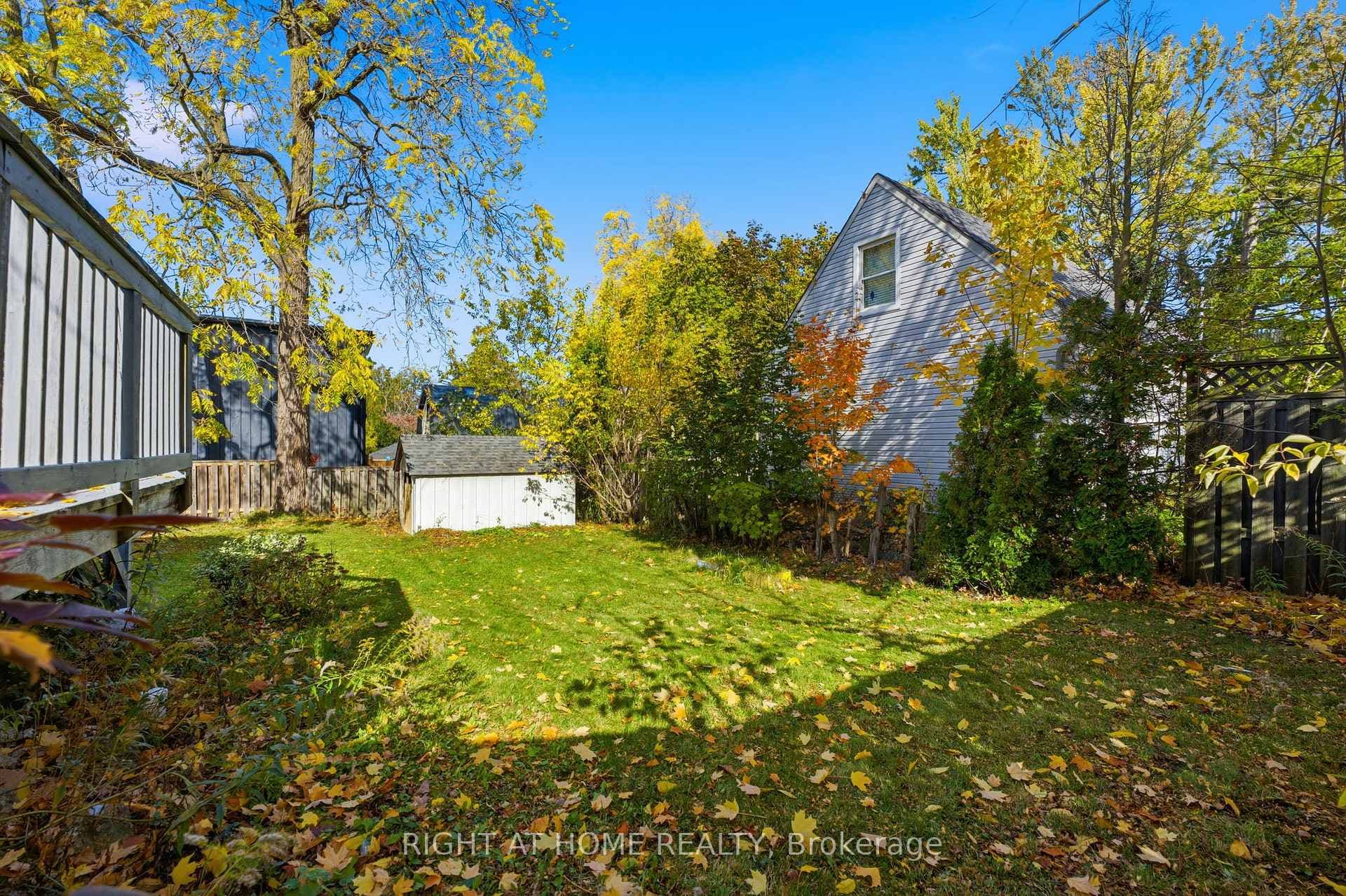 4255 William Street photo 29