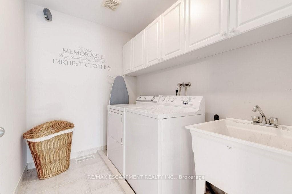 5171 Garland Crescent photo 21