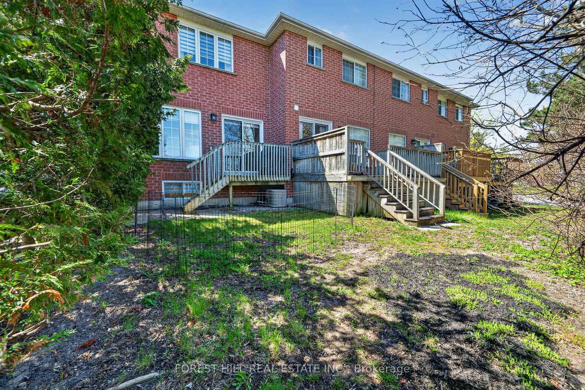 667 Macnab Gate Unit 4 photo 22