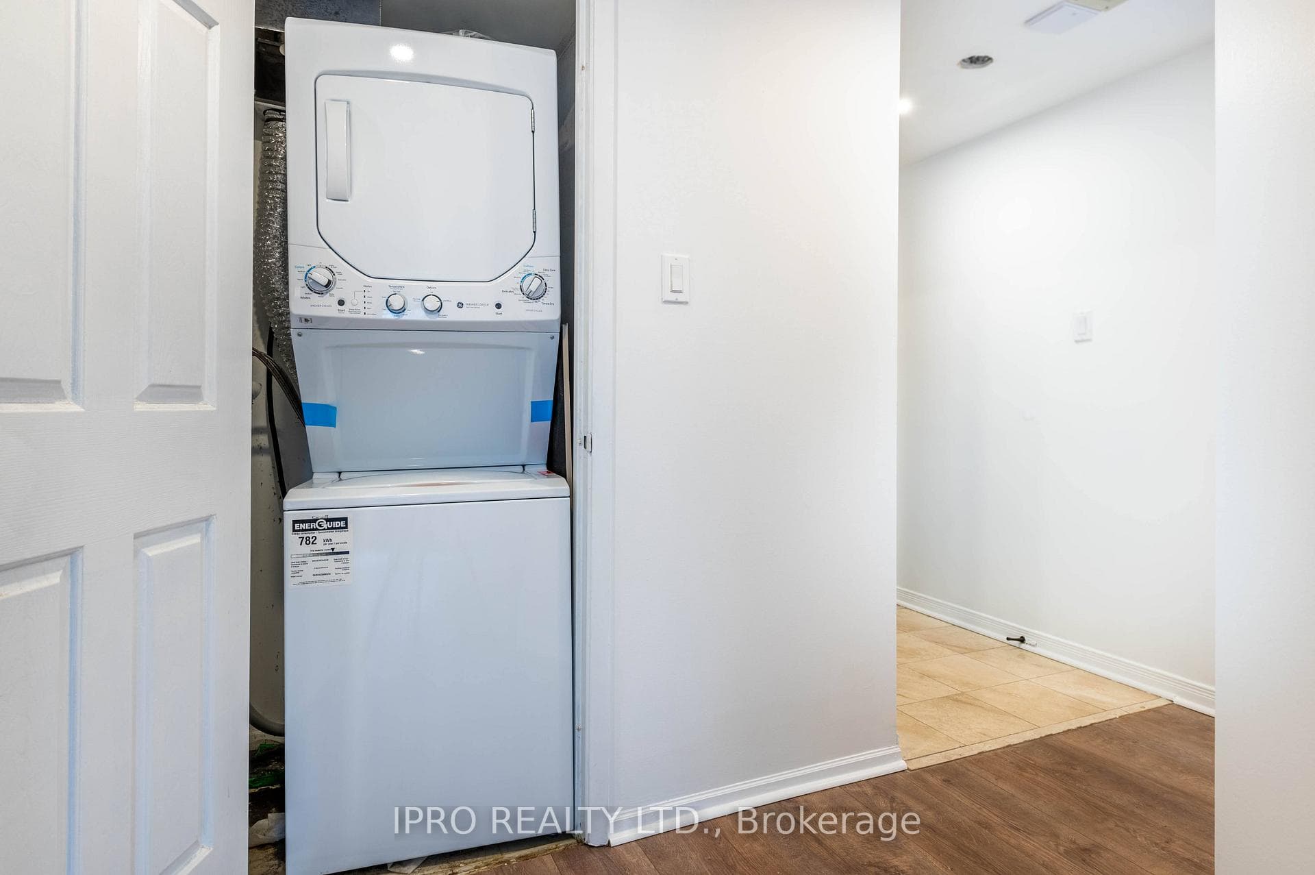 44 Gerrard Street Unit 1808 photo 13