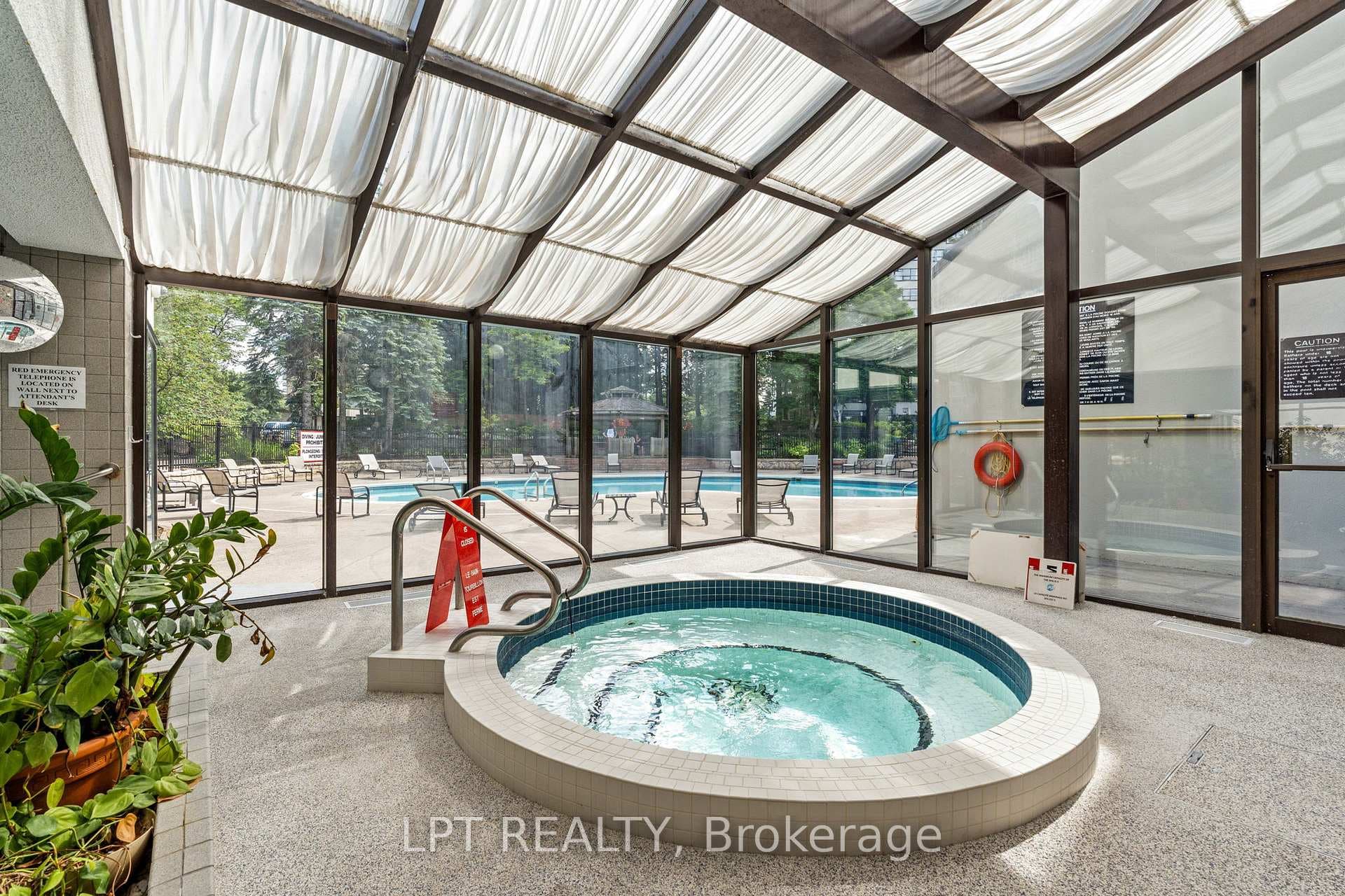 1510 Riverside Drive Unit 1505 photo 42