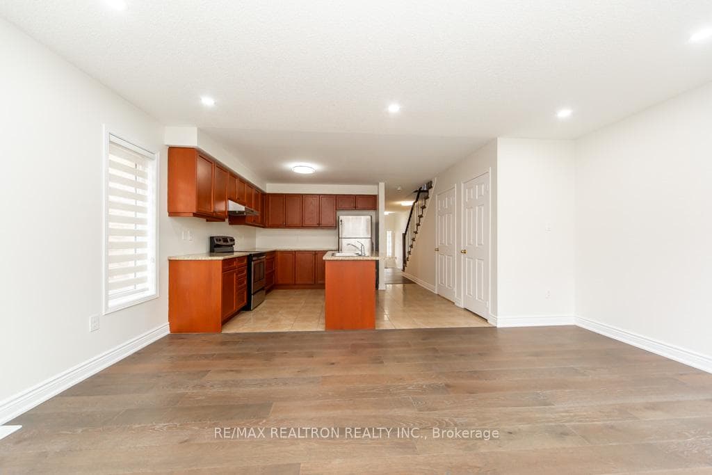 24 Skelton Crescent photo 11