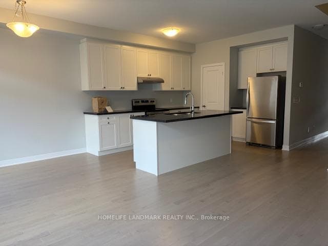 9 Harvey Bunker Crescent photo 2