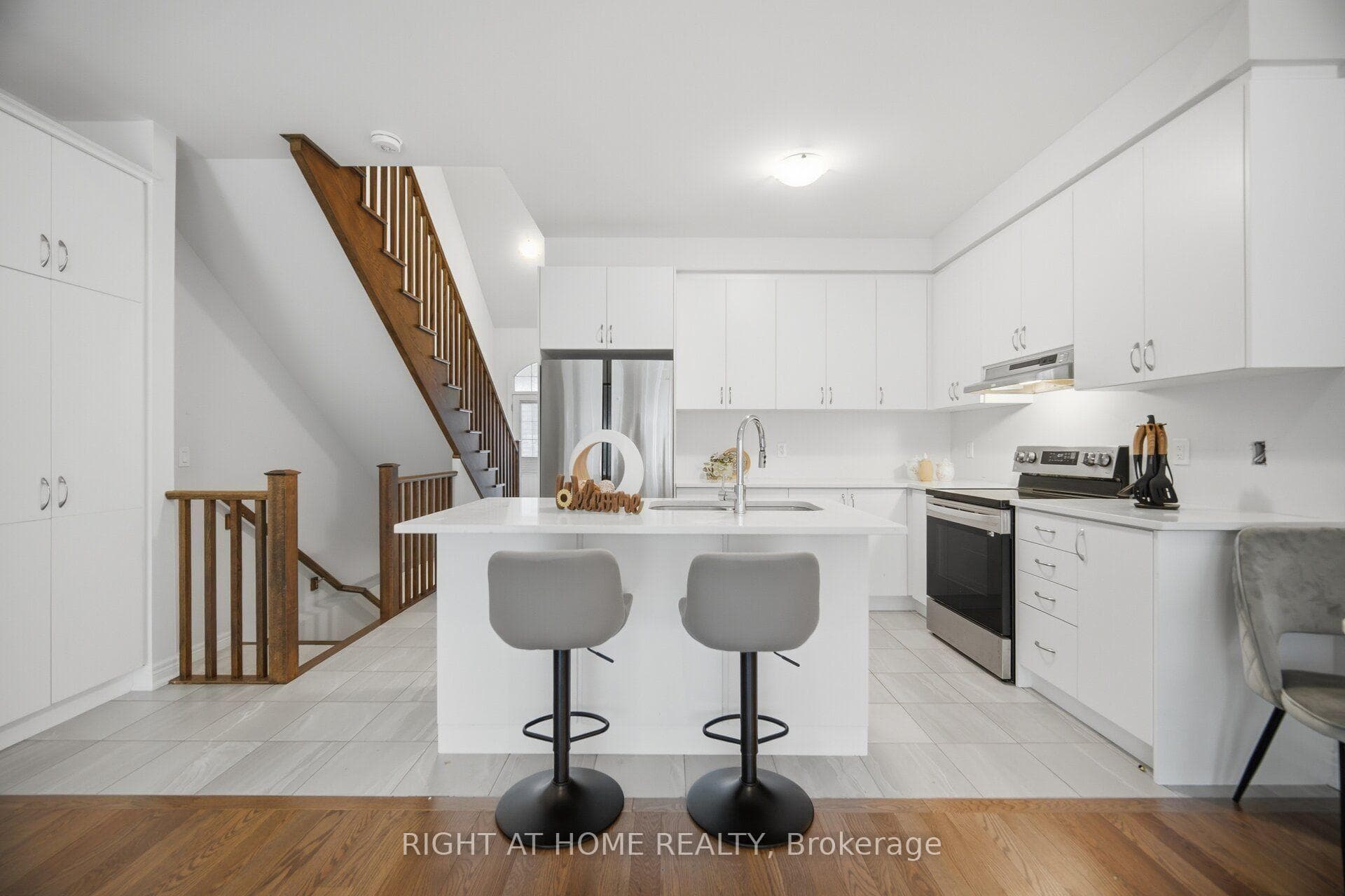 41 Overlea Drive photo 10