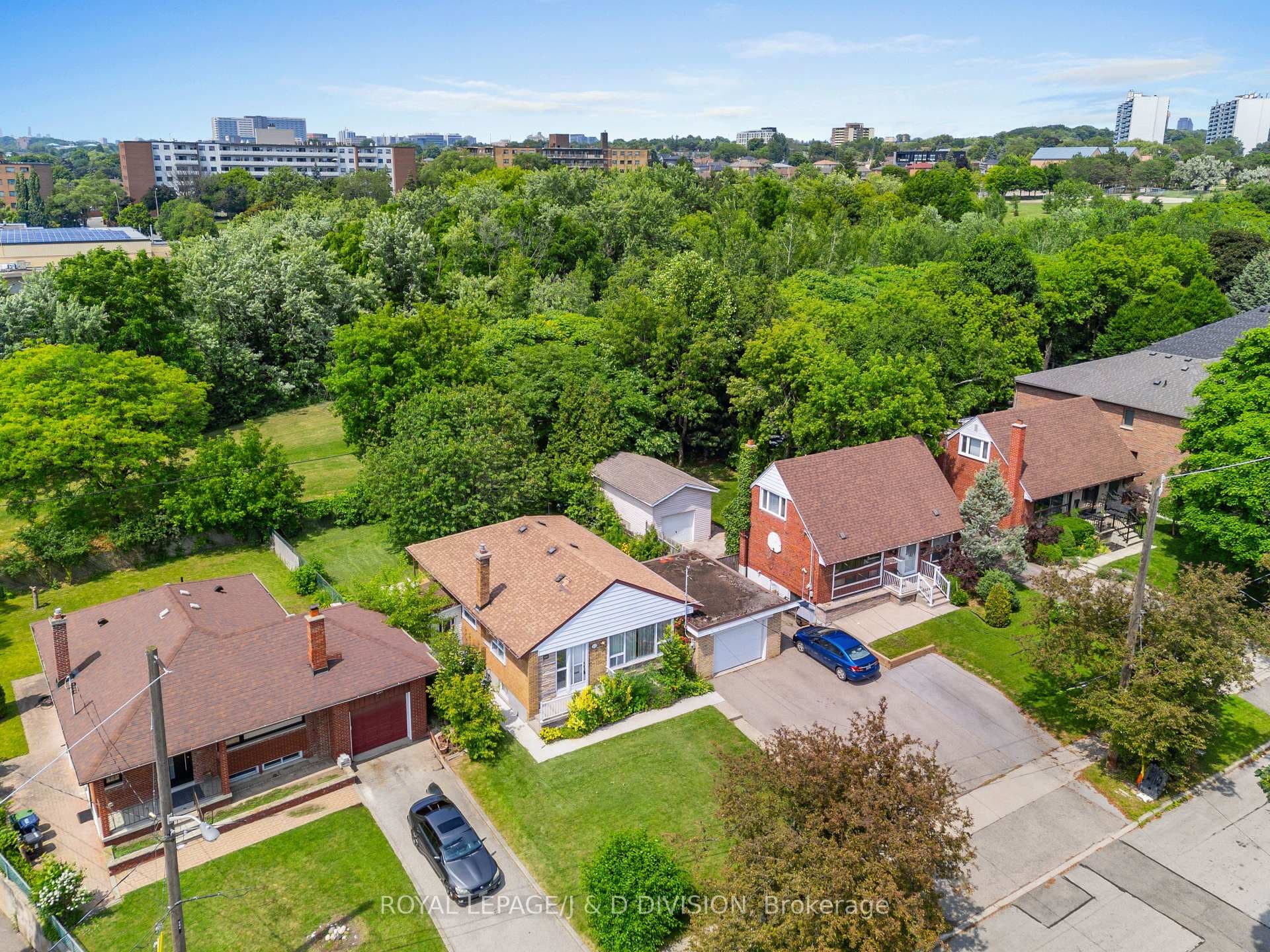 42 Garside Crescent photo 24