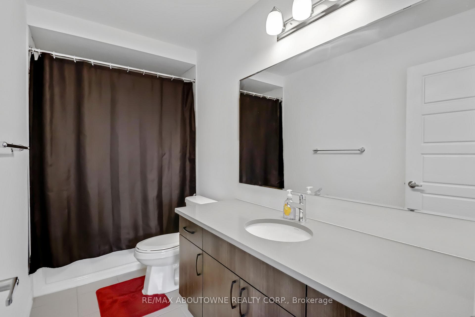 1768 Thames Circle photo 23