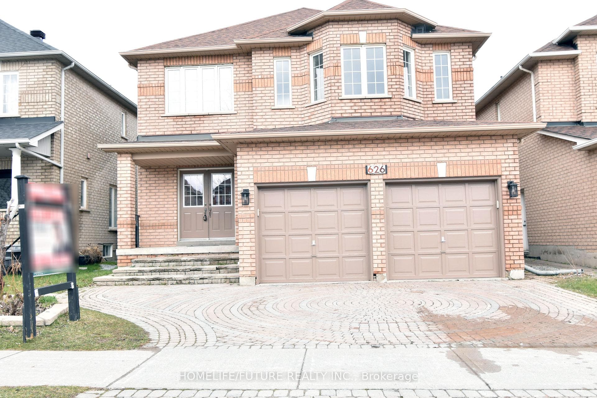 626 Highglen Avenue photo 1