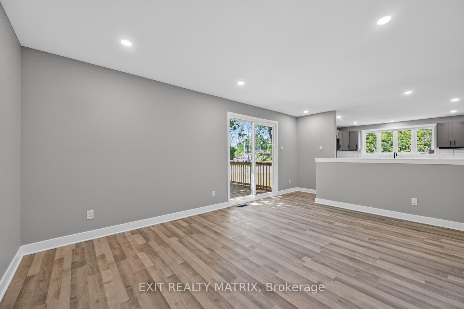 3297 Wayne Street photo 12