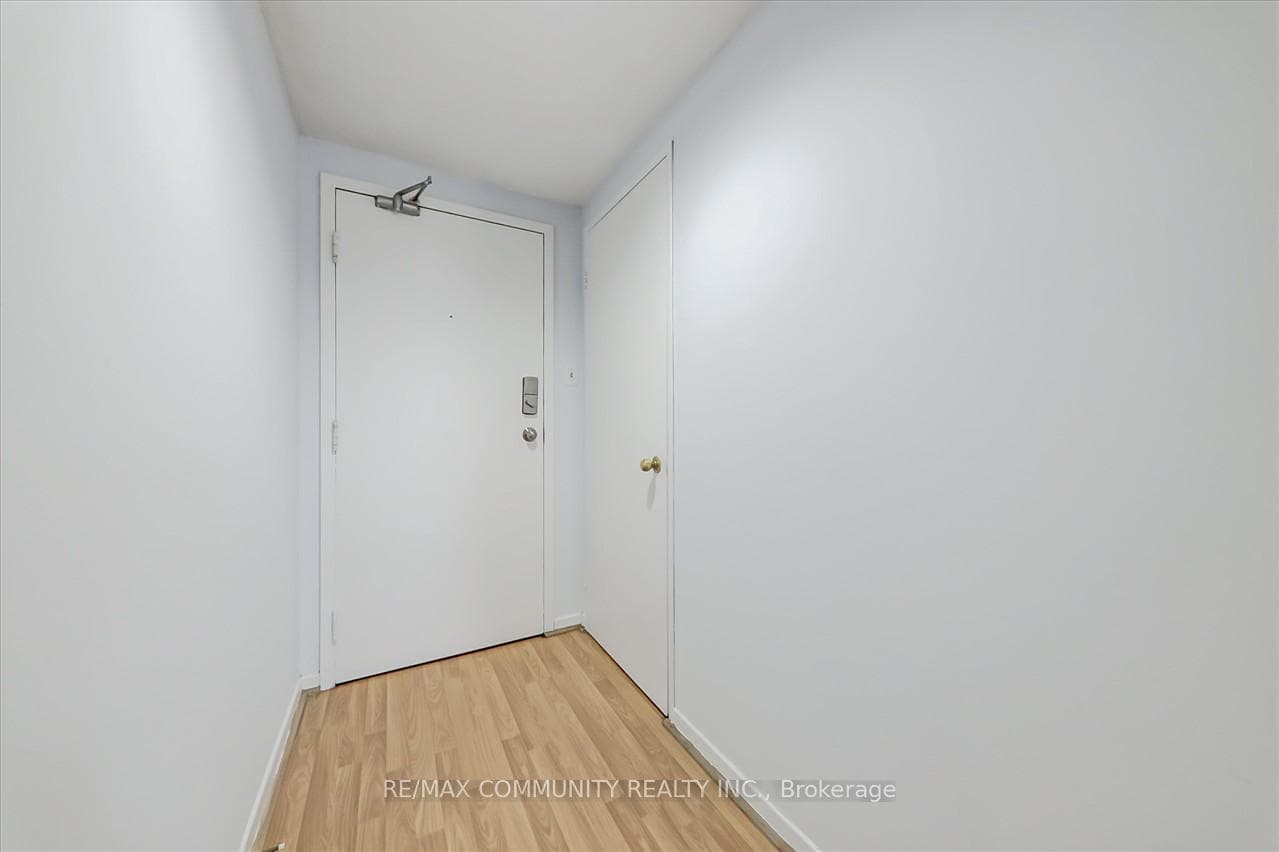 15 Sewells Road Unit PH3 photo 7