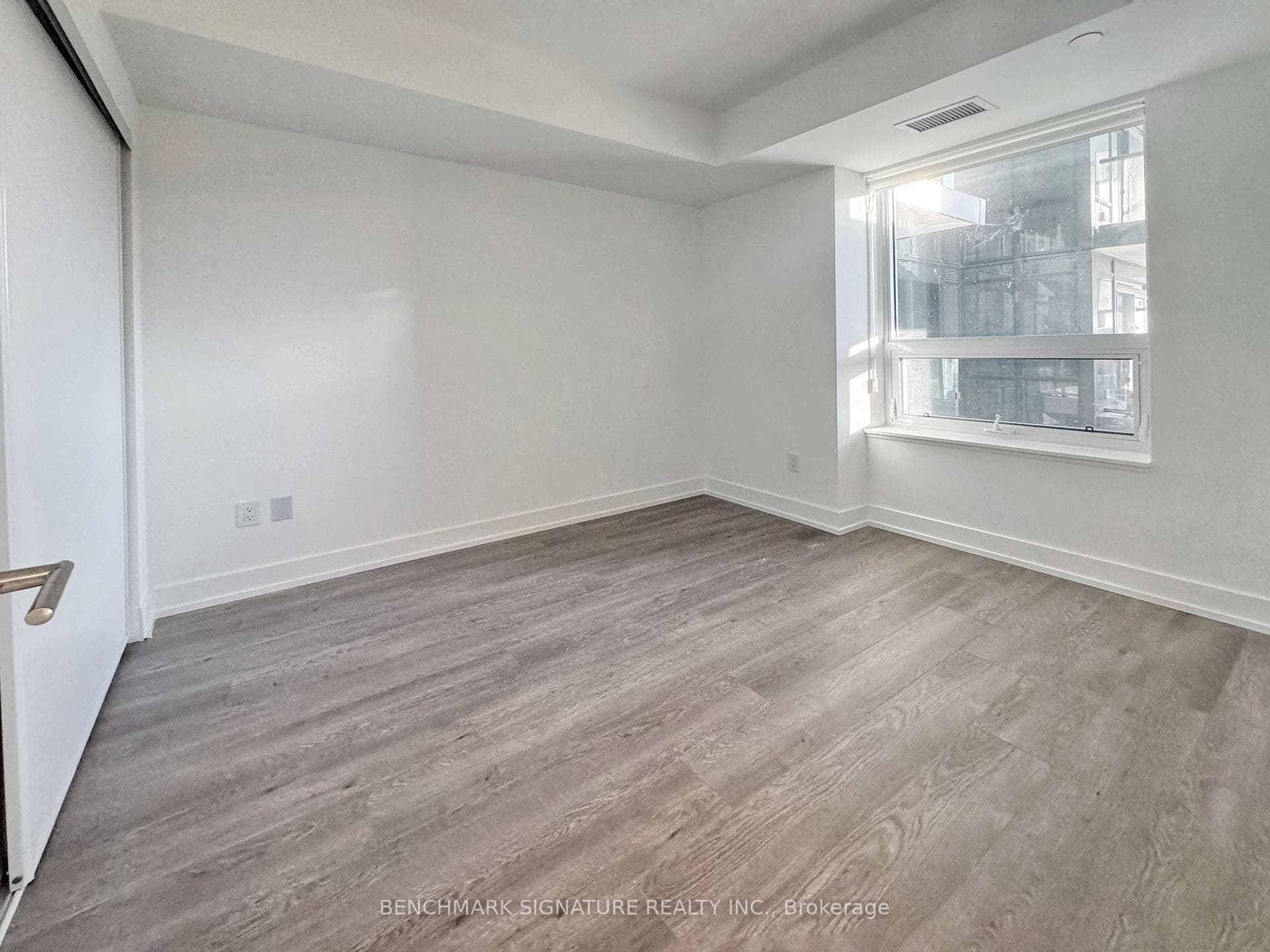 8 Cedarland Drive Unit 1025 photo 12