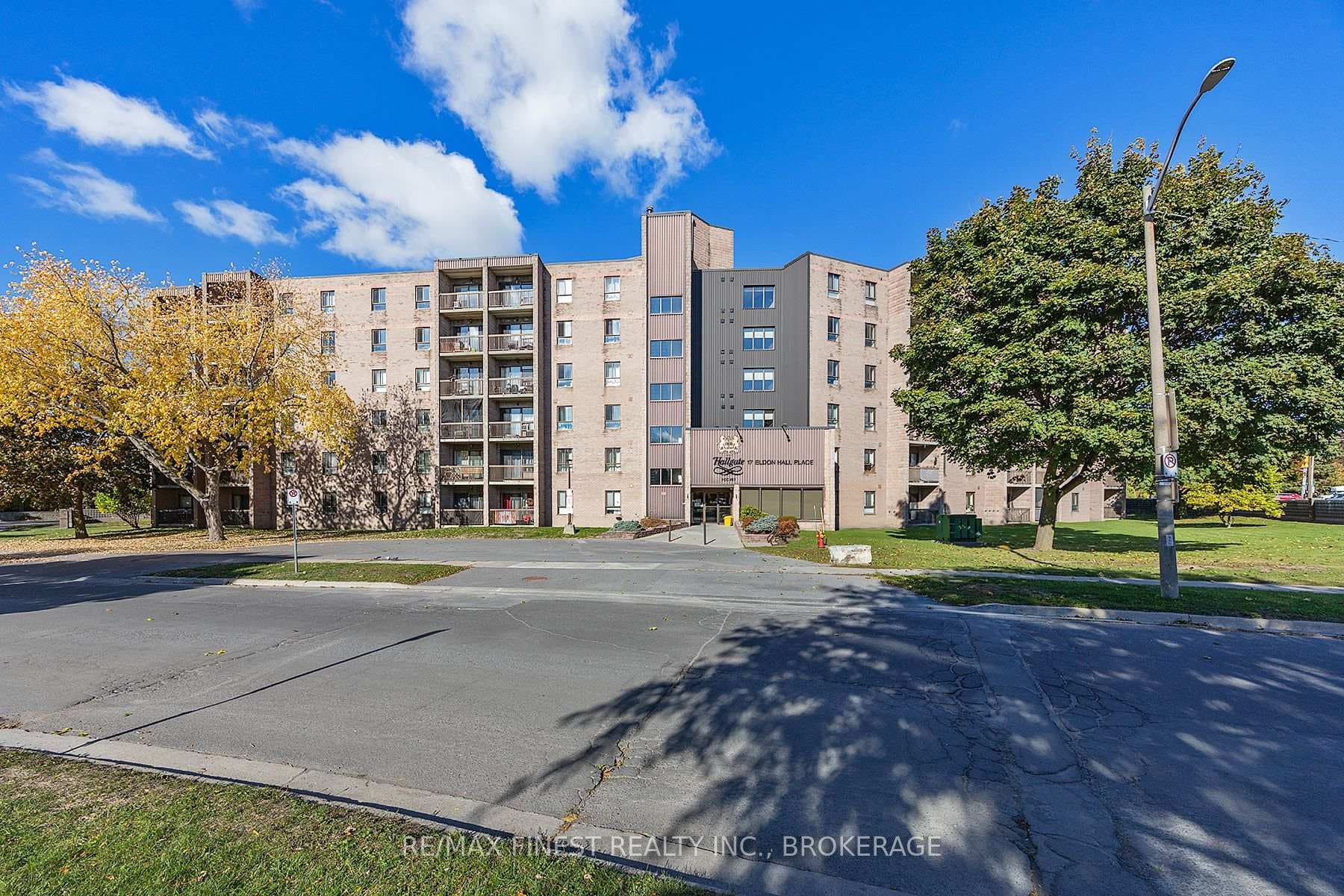 17 Eldon Hall Place Unit 104 photo 1