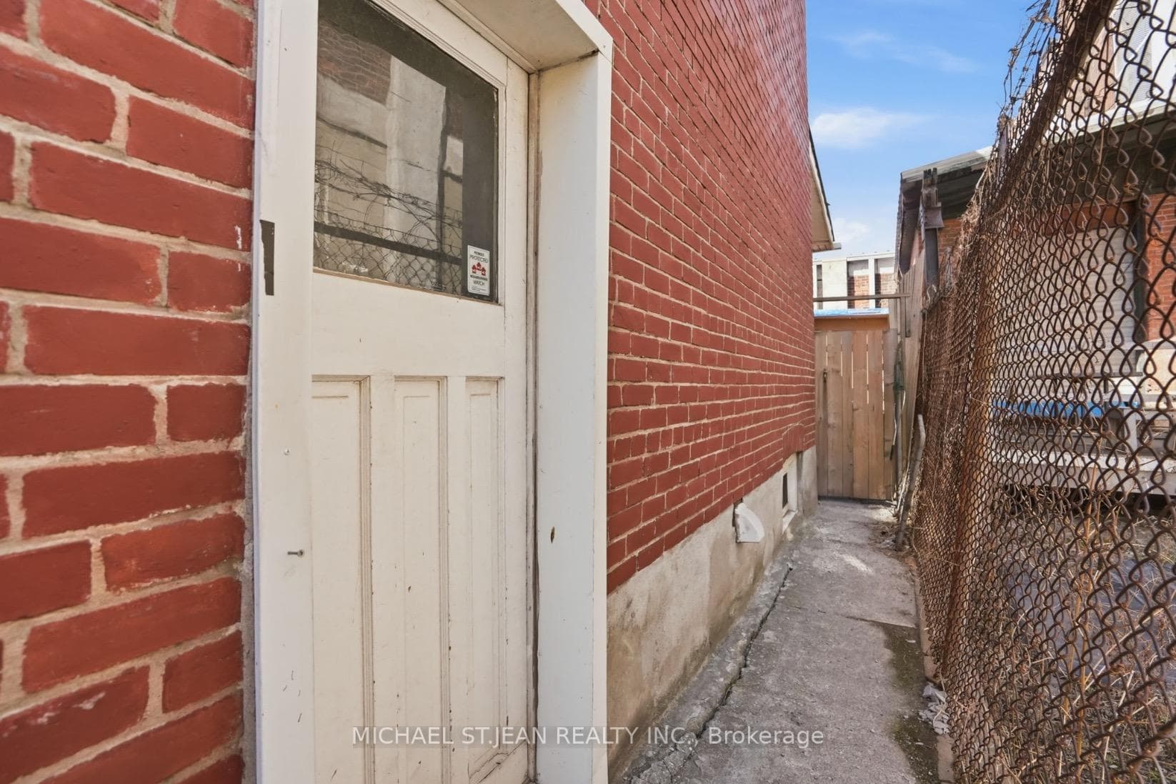 75 Niagara Street photo 45