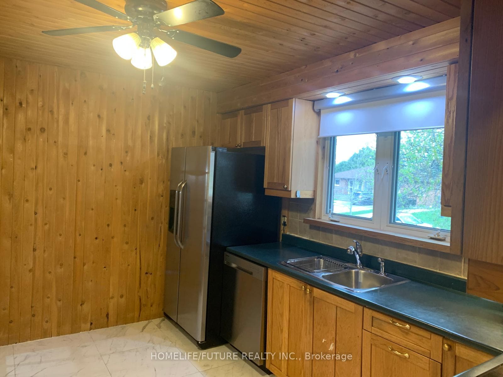 316 Walmer Road photo 9