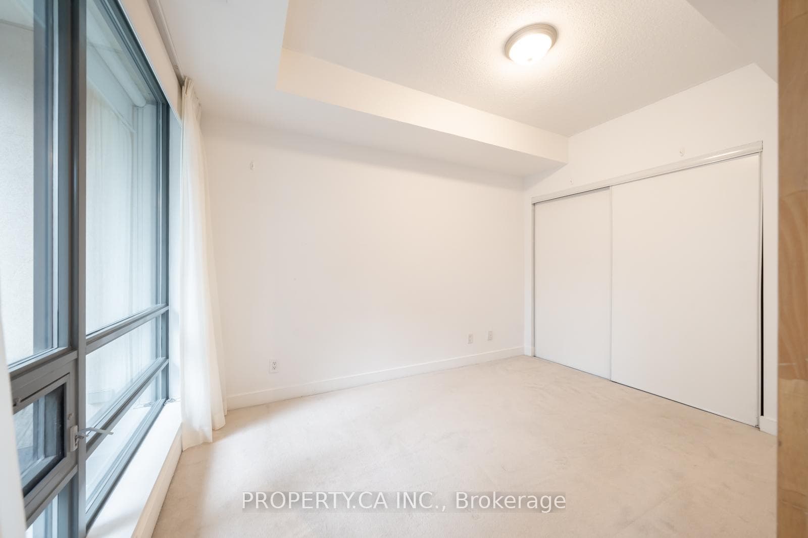 438 King Street Unit 803 photo 12