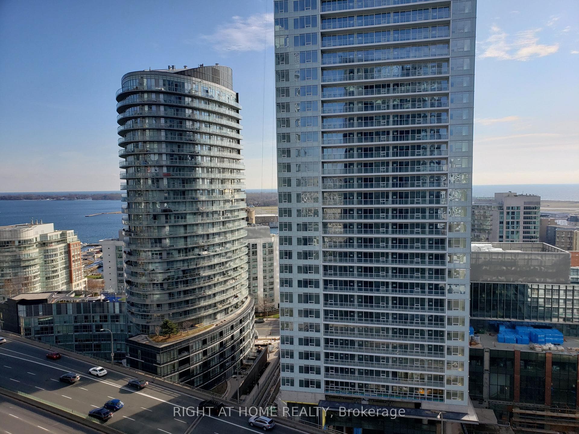70 Queens Wharf Road Unit 2115 photo 2