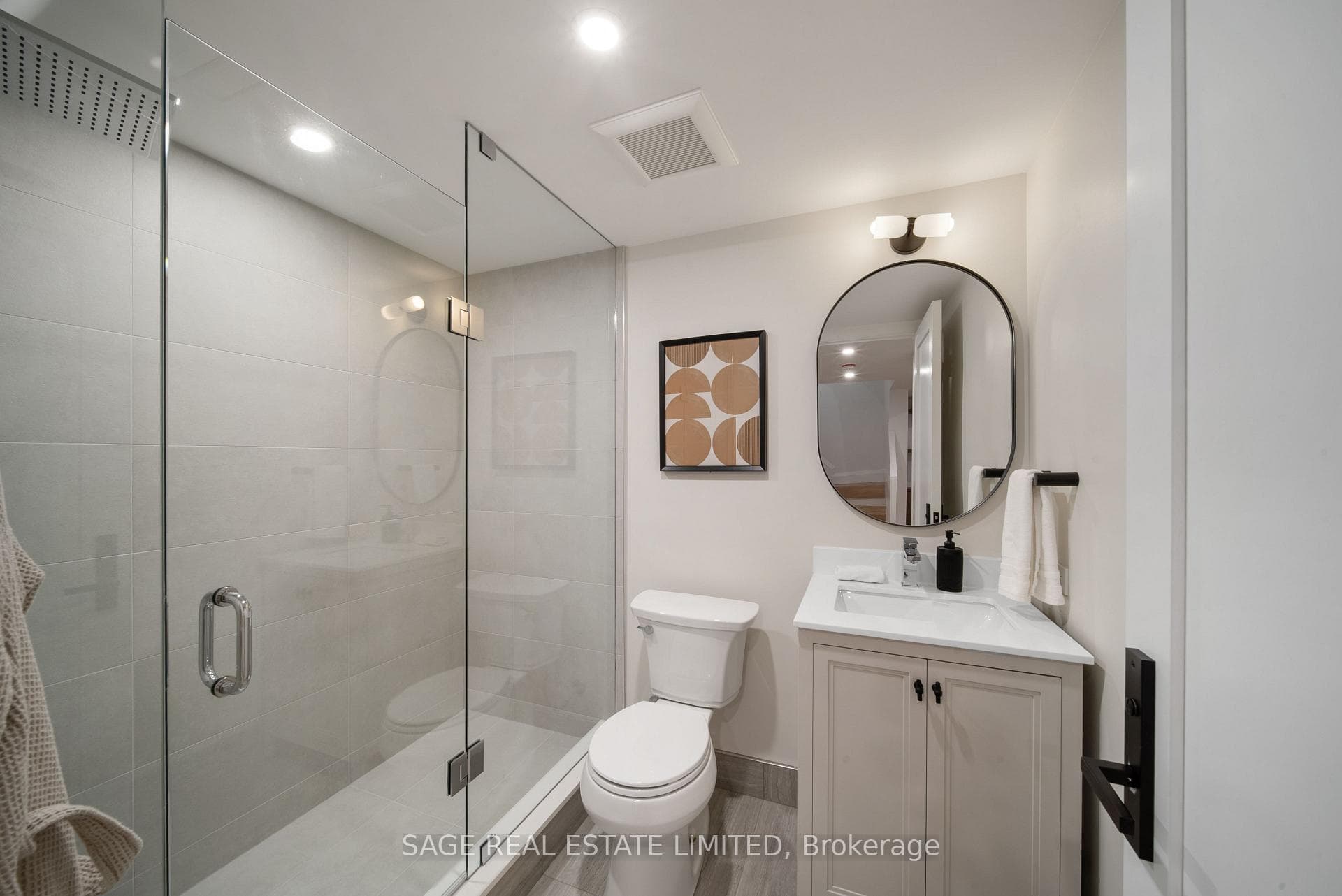 116 Lee Avenue photo 43